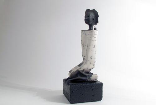 Iconographie - L'acrobate, de Roselyne Montassier, artiste sculpteur d'argile