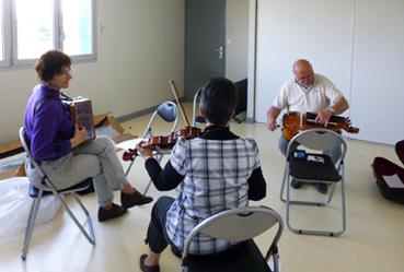 Iconographie - Cours de musique organisé par DACTrad