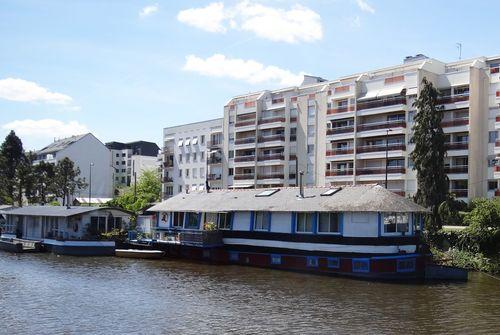 Iconographie - Anciens bateau lavoir sur l'Erdre