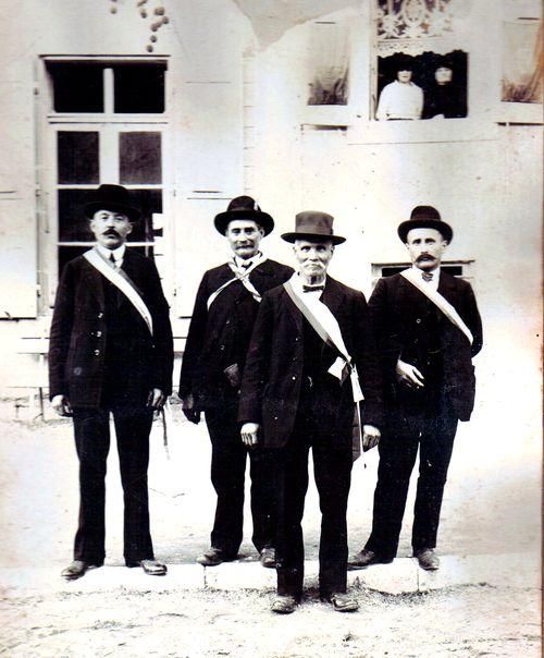 Iconographie - Le Président Ferdinand Chenebier, Romain Perard , Rémi Milhan Bacchus et Emile Garnodier 