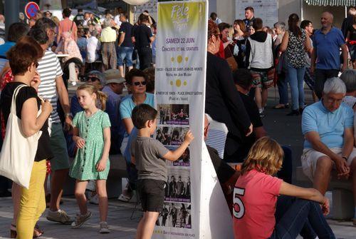 Iconographie - Le public à fête de la Saint-Jean