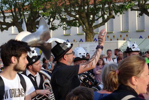 Iconographie - Zigos Brass Band à fête de la Saint-Jean