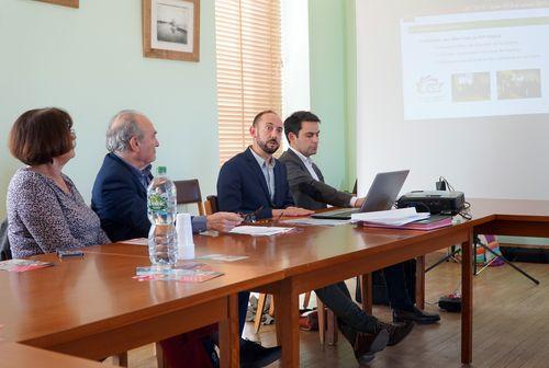 Iconographie - Assemblée générale de l'OPCI