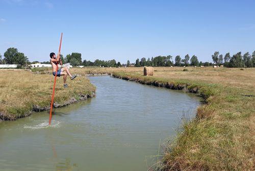 Iconographie - Formation au saut à la ningle au Champ Martin