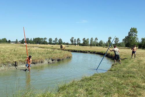 Iconographie - Formation au saut à la ningle au Champ Martin