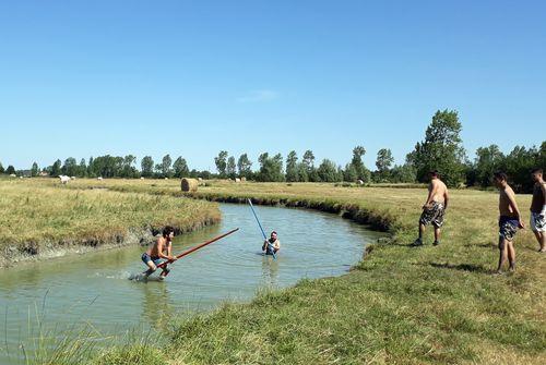 Iconographie - Formation au saut à la ningle au Champ Martin