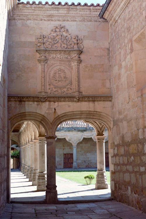 Iconographie - Salamanque -  Esculas Menores - cloître