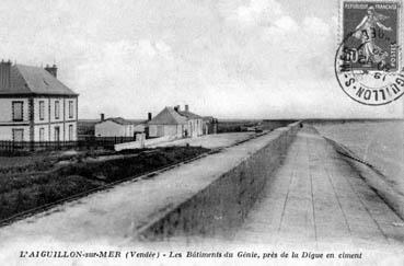 Iconographie - Les bâtiments du Génie, près de la digue en ciment