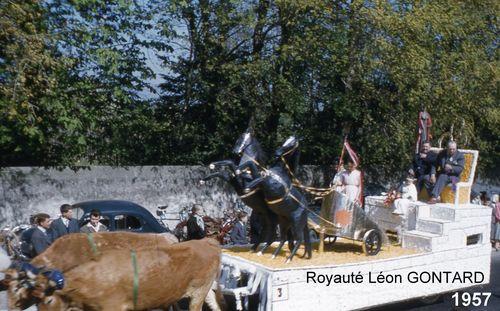 Iconographie - Le char du roi en 1957