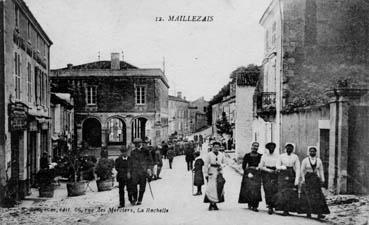 Iconographie - Devant les Halles