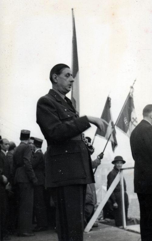 Iconographie - Des Vendéens à la visite du général de Gaulle