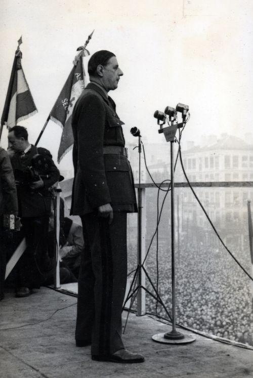 Iconographie - Des Vendéens à la visite du général de Gaulle