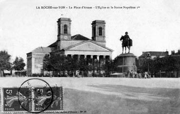 Iconographie - La place d'Armes - L'église et statue de Napoléon Ier