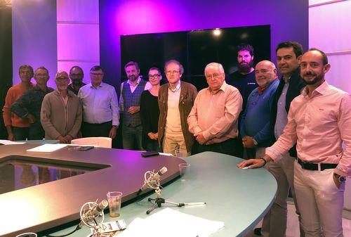 Iconographie - Le groupe pour Vendée 2040 dans le studio de TV Vendée