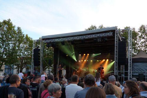 Iconographie - Fête de la Saint-Jean - Mes souliers sont rouges