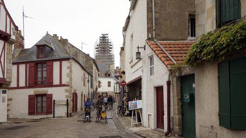 Iconographie - La rue Saint-Yves