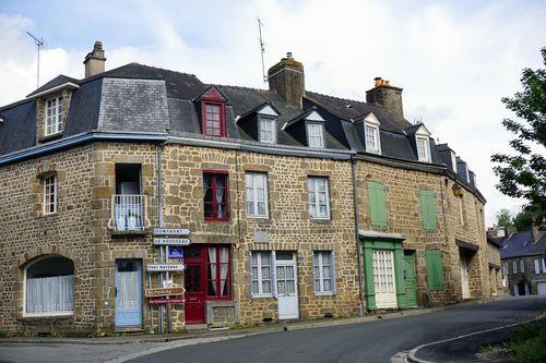 Iconographie - Maisons du bourg