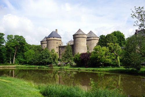 Iconographie - Le château de Lassay