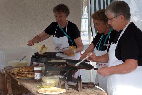 Iconographie - Fête de la Saint-Jean - La fabrication des crêpes