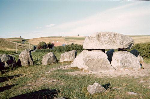 Iconographie - Aarthus Ebeltoft Dolmen de Poslaer