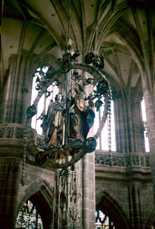 Iconographie - nürnberg st lorenz kirche Médaillon l'Annonciation