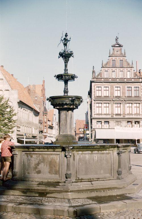 Iconographie - Lunebourg Fontaine