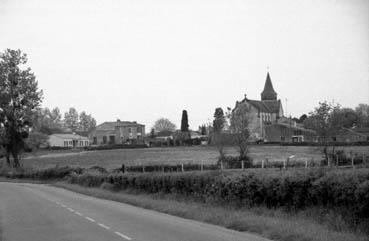 Iconographie - Vue panoramique du bourg