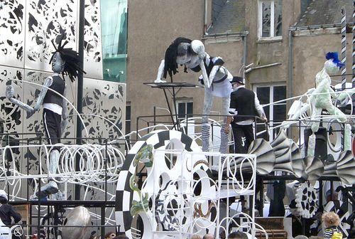 iconographie - Carnaval de Nantes - char 'Des Arts So Nantes'