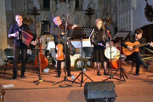 Iconographie - Arbadétorne en concert Chantons Nau à pleinte tête