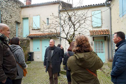 Iconographie - Le maire et les acteurs des Petites Cités de Caratère