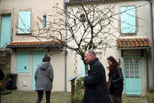 Iconographie - Le maire et les acteurs des Petites Cités de Caratère