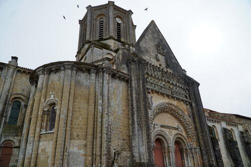 Iconographie - L'abside de l'église du XIIe siècle