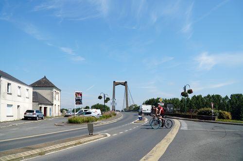 iconographie - L'entrée du pont sur la Loire