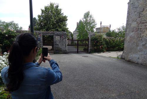 Iconographie - Entrée du château d'Aubigné