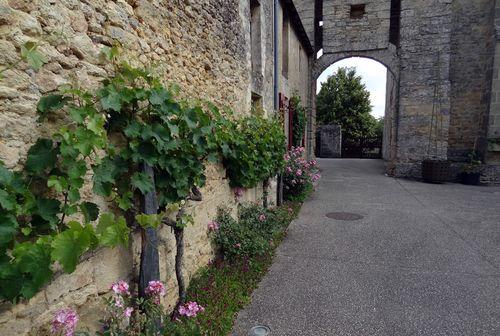 Iconographie - L'entrée de l'ancien château-fort