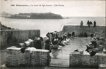 Iconographie - Le lavoir de Pors Laouen - L'île Tristan