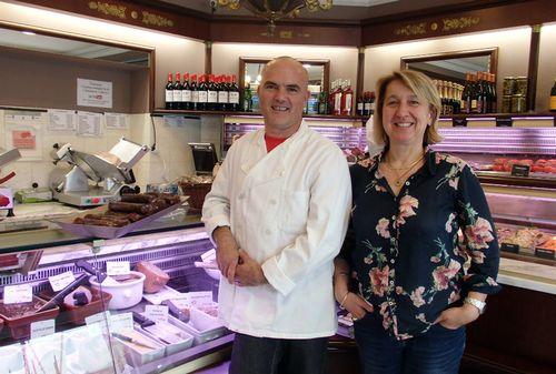 Iconographie - Les artisans charcutier-traiteurs de la charcuterie Charrier