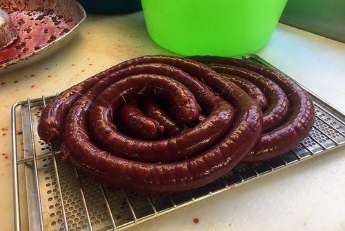 Iconographie - Du boudin noir de la charcuterie Charrier