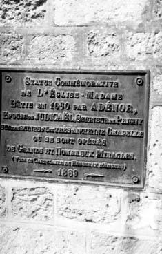 Iconographie - Plaque commémorative du premier Prieuré