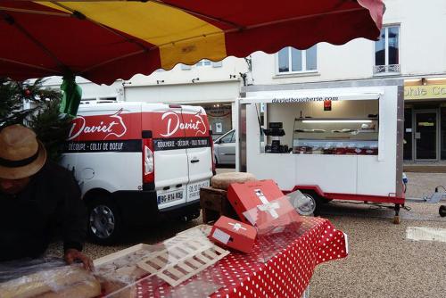 Iconographie - La boucherie ambulante Samuel Daviet à Sainte-Hermine