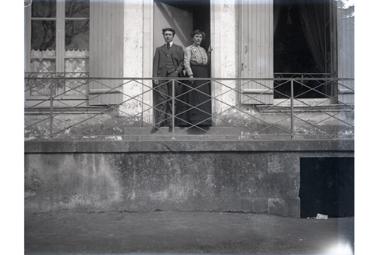 Iconographie - Couple sur un balcon