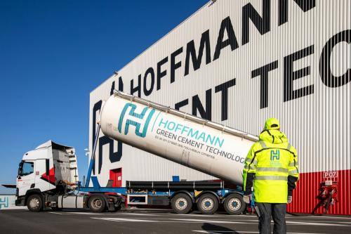 Iconographie - Un opérateur sur camion Hoffmann