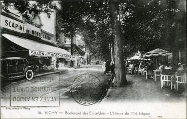 Iconographie - Boulevard des Etats-Unis - L'heure du thé élégant