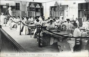 Iconographie - La pastillerie de l'Etat - Atelier de cartonnage