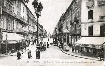 Iconographie - La rue de Paris, vue prise des Quatre-Chemins