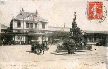 Iconographie - La place de la Gare