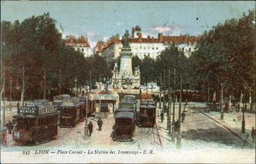 Iconographie - Place Carnot - La station des tramways