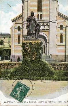 Iconographie - Statue de la Charité - Entrée de l'hôpital civil