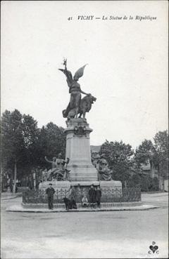 Iconographie - La statue de la République
