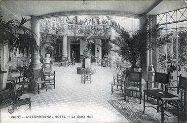 Iconographie - International Hôtel - Le grand hall